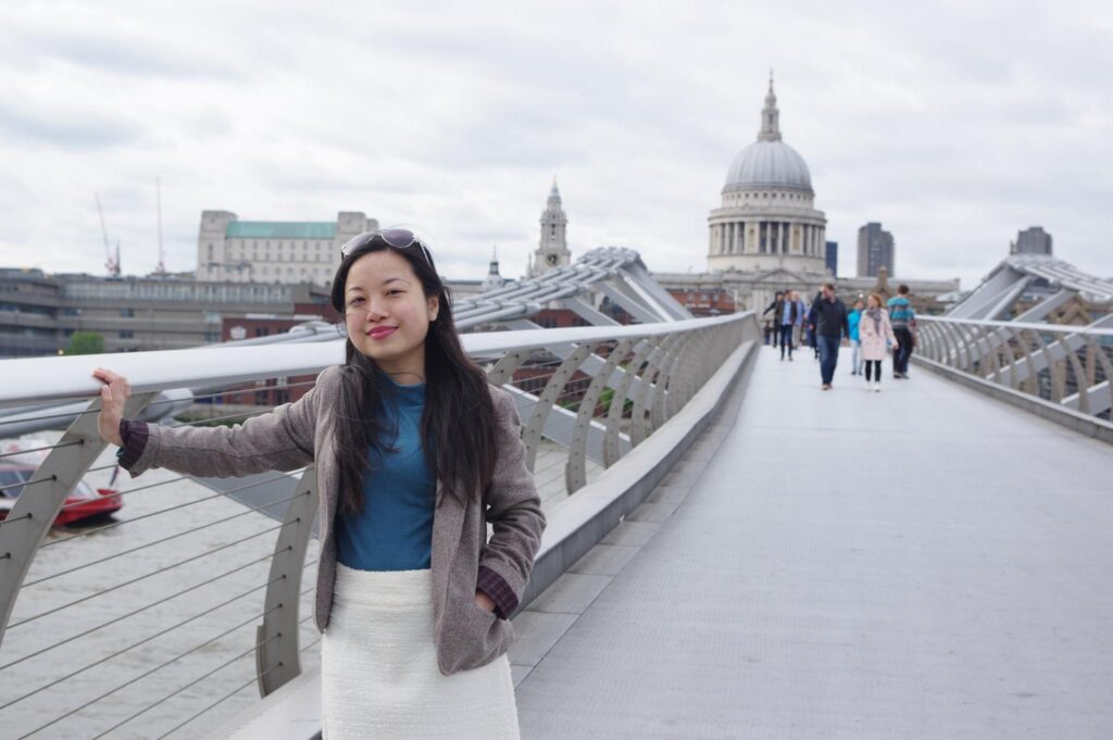 Khám phá London - tôi tại Millennium Bridge