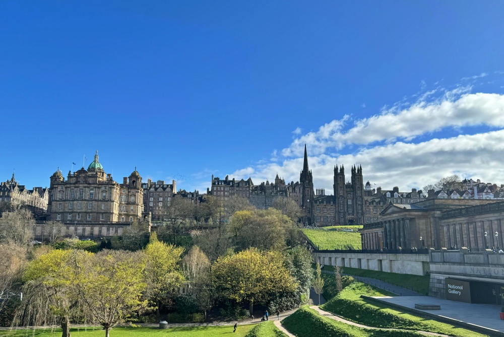 Edinburgh – thành phố cổ kính của Scotland trong hành trình du lịch Anh Quốc