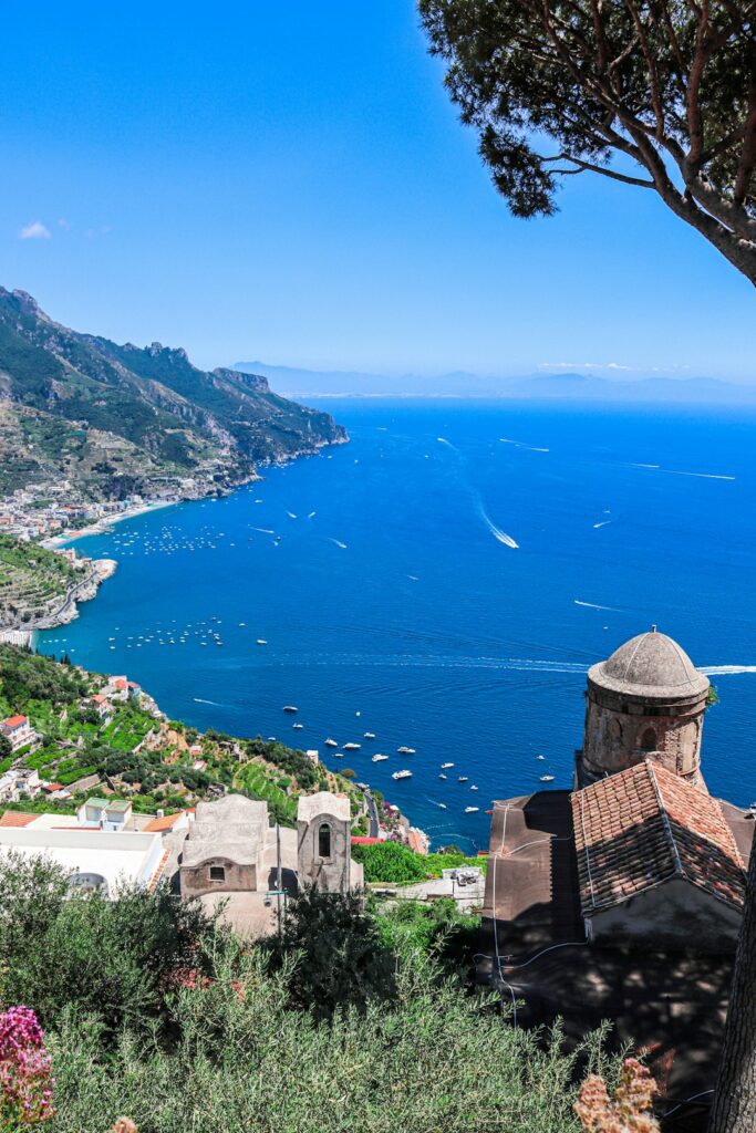 Ravello- một trong những địa điểm nổi tiếng cùa Amalfi Coast