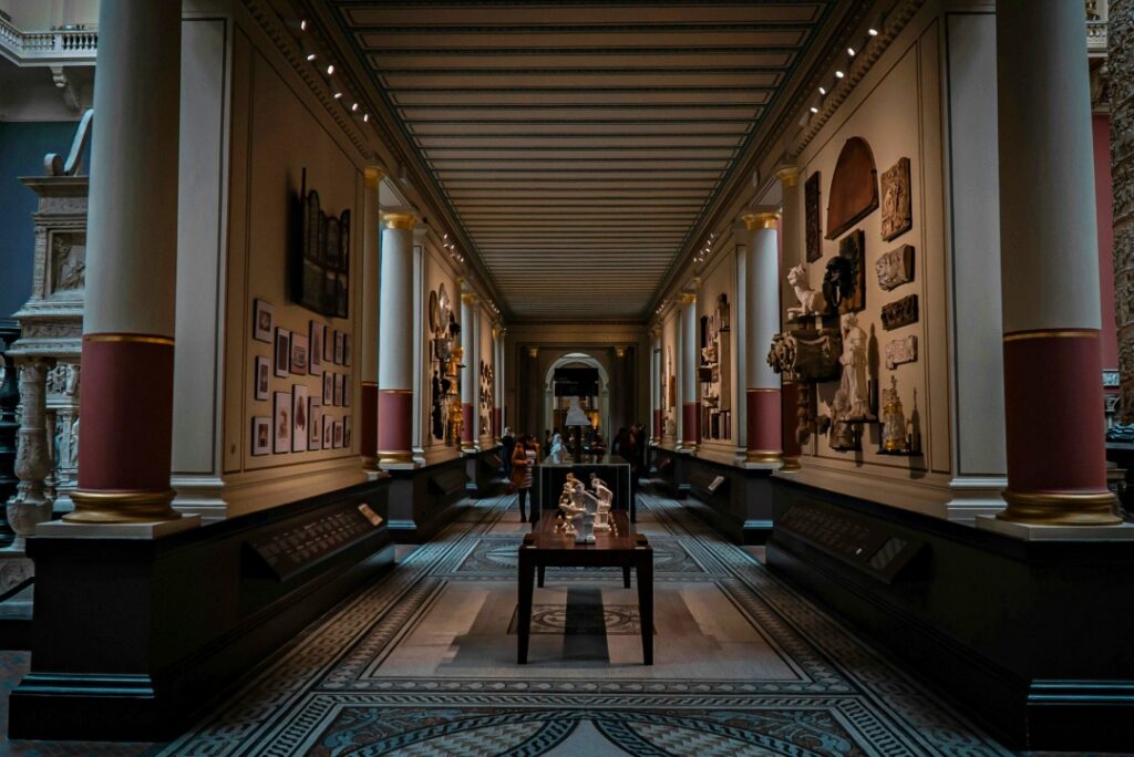 Khu trưng bày hiện vật tại British Museum London