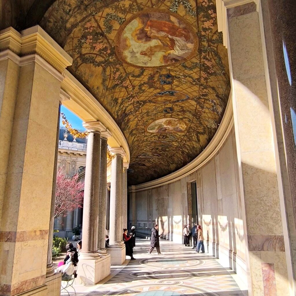 Cafe 1902 trong bảo tàng Petit Palais