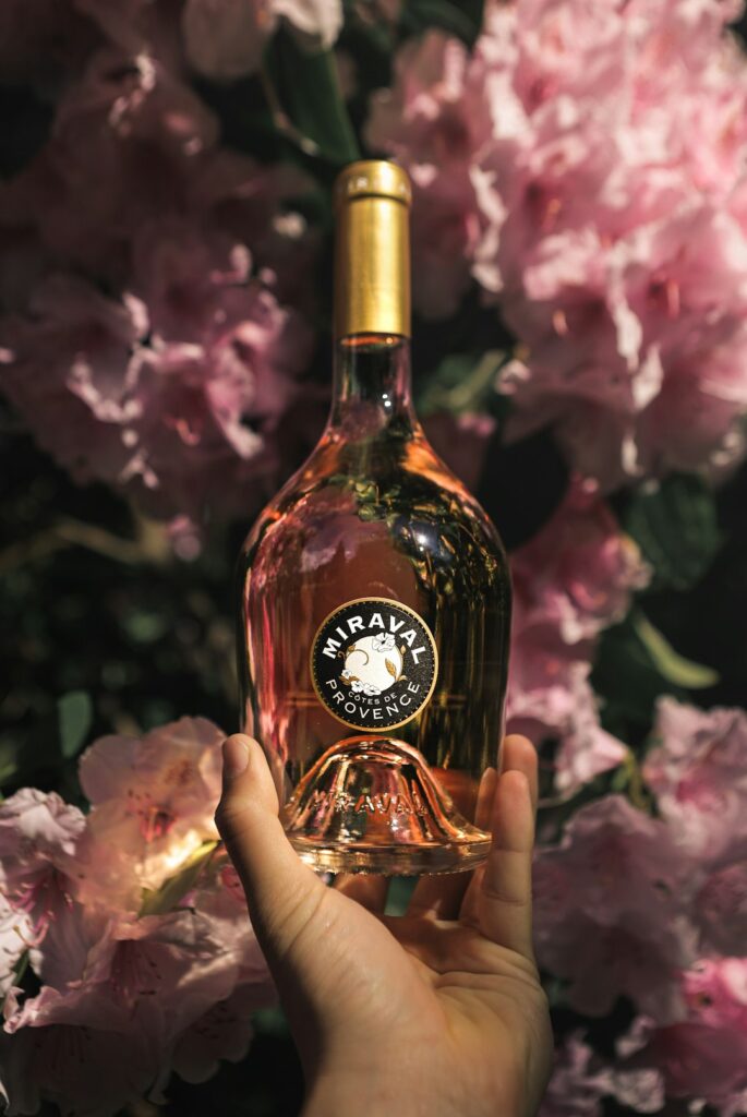 Miraval - rượu rose nổi tiếng vùng Provence
