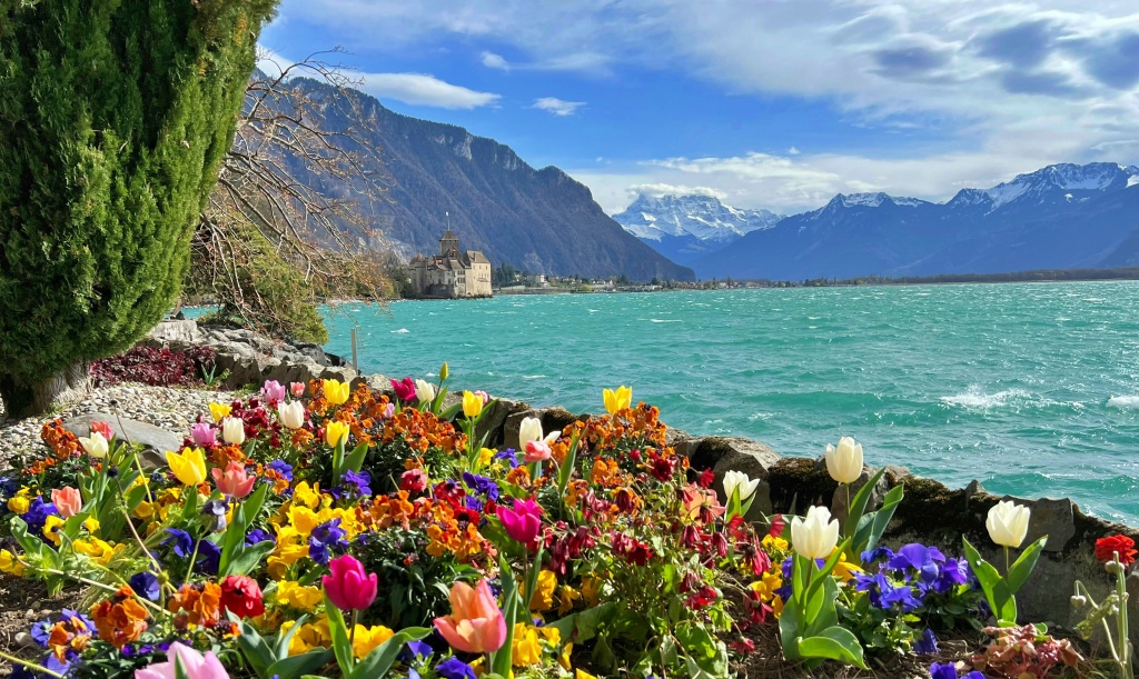 Khung cảnh hồ Geneva nhìn từ tàu Belle Époque