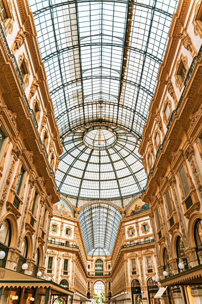 Galleria Vittorio Emanuele II - du lịch Milan - shopping center