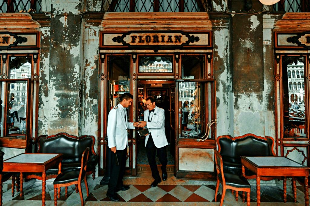 Café Florian – quán cà phê lâu đời nhất Venice, nơi khởi đầu một ngày lãng mạn tại San Marco