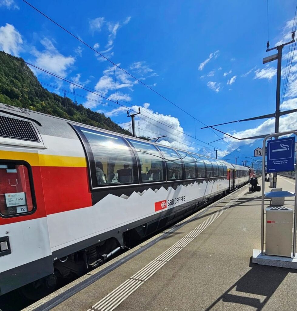 Gotthard Panorama Express