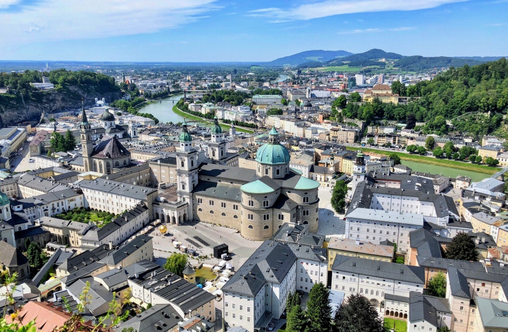Thành phố Salzburg – quê hương của Mozart và những mái vòm baroque đặc trưng