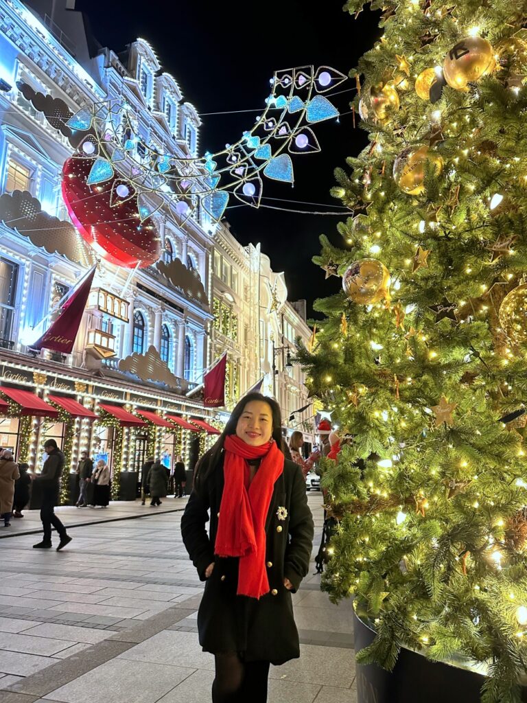 Dạo chơi Bond Street vào London mùa Giáng Sinh, nhịp điệu thanh lịch