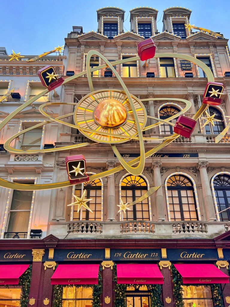 Bond street rực rỡ mùa giáng sinh ở London