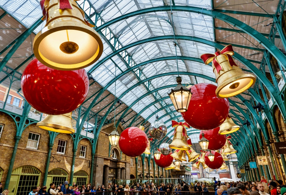 Không khí ấm áp tại quảng trường Covent Garden trong Giáng sinh ở London