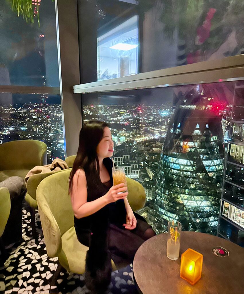 SUSHISAMBA London – rooftop bar với view skyline London về đêm