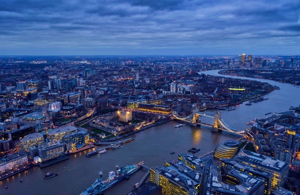 View London từ The Shard – một trong những địa điểm đẹp ngắm London